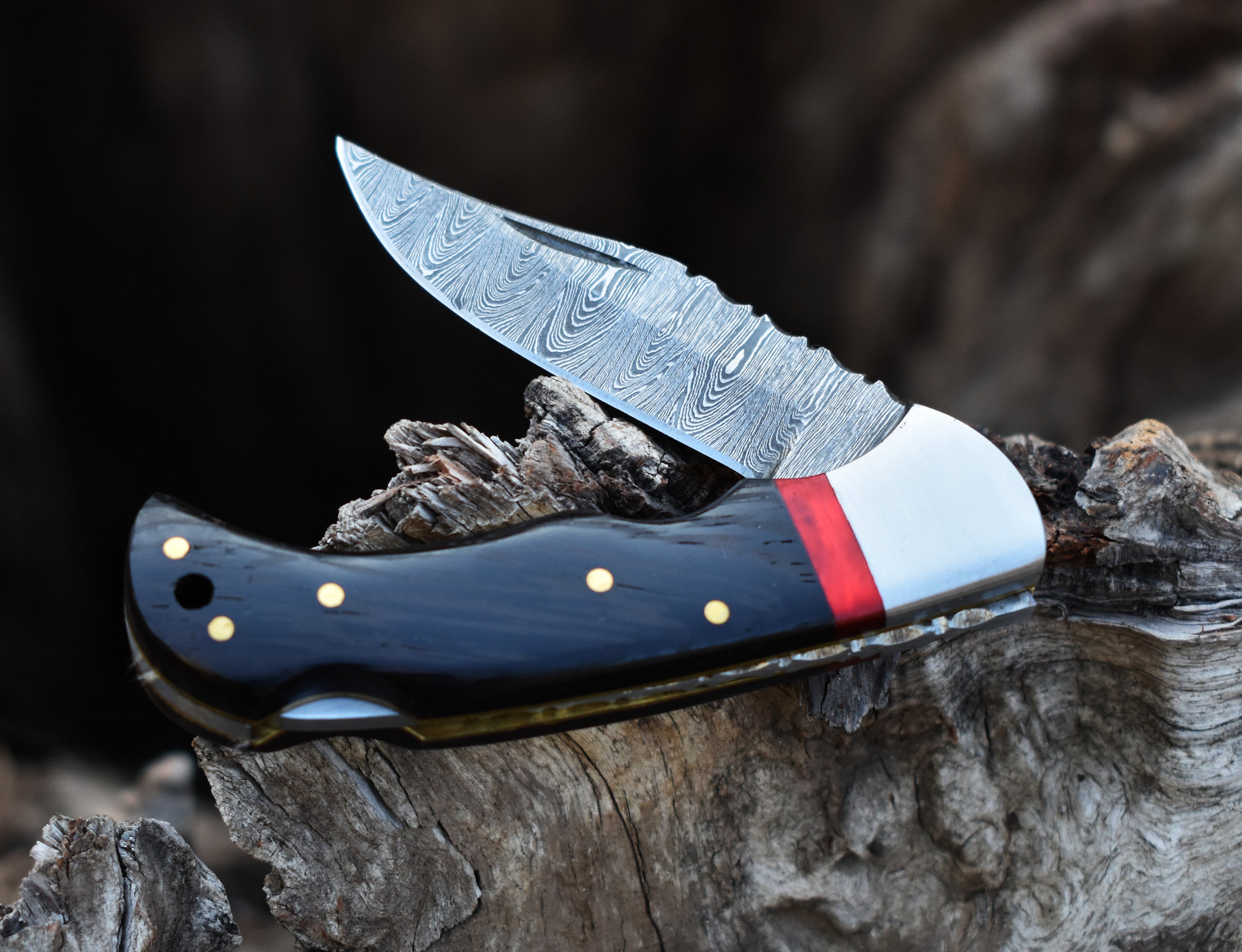 6.8" Handmade Damascus Steel Folding Knife Wangi wood Handle Back Lock Pocket Knife With Leather Pouch Personalized Gift for Men.