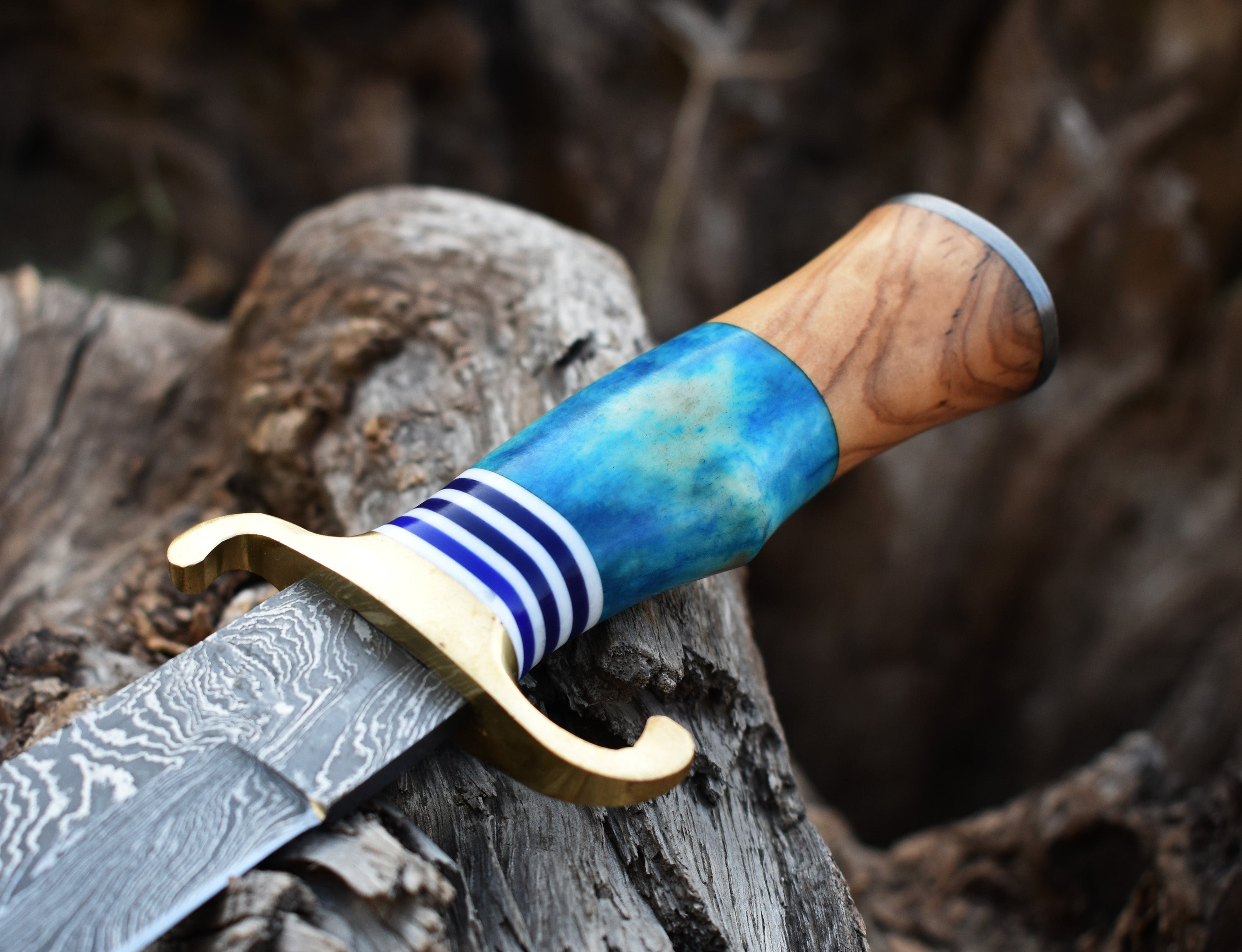 Damascus Hunting knife with Wood and  Bone Handle Hunting Bowie knife With Brass Guard & Pommel