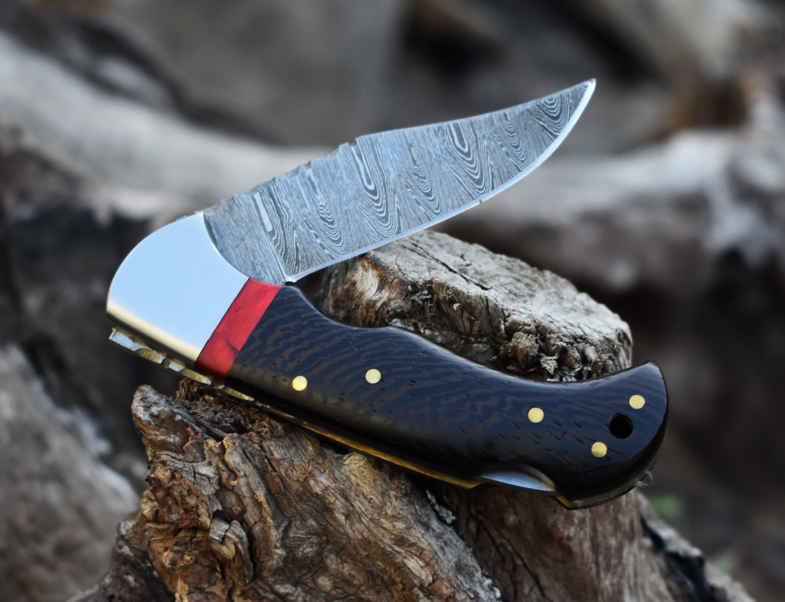 6.8" Handmade Damascus Steel Folding Knife Wangi wood Handle Back Lock Pocket Knife With Leather Pouch Personalized Gift for Men.