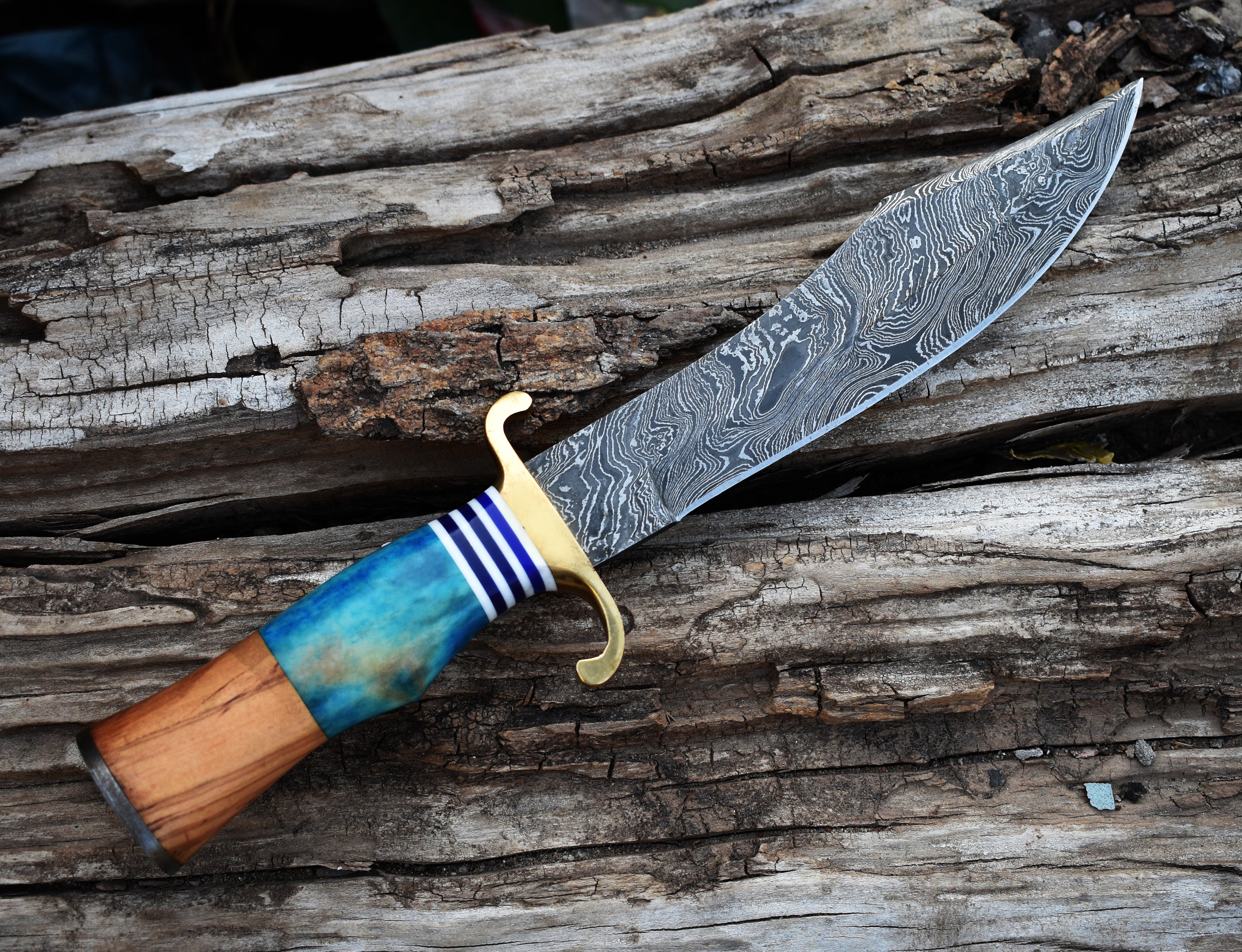 Damascus Hunting knife with Wood and  Bone Handle Hunting Bowie knife With Brass Guard & Pommel