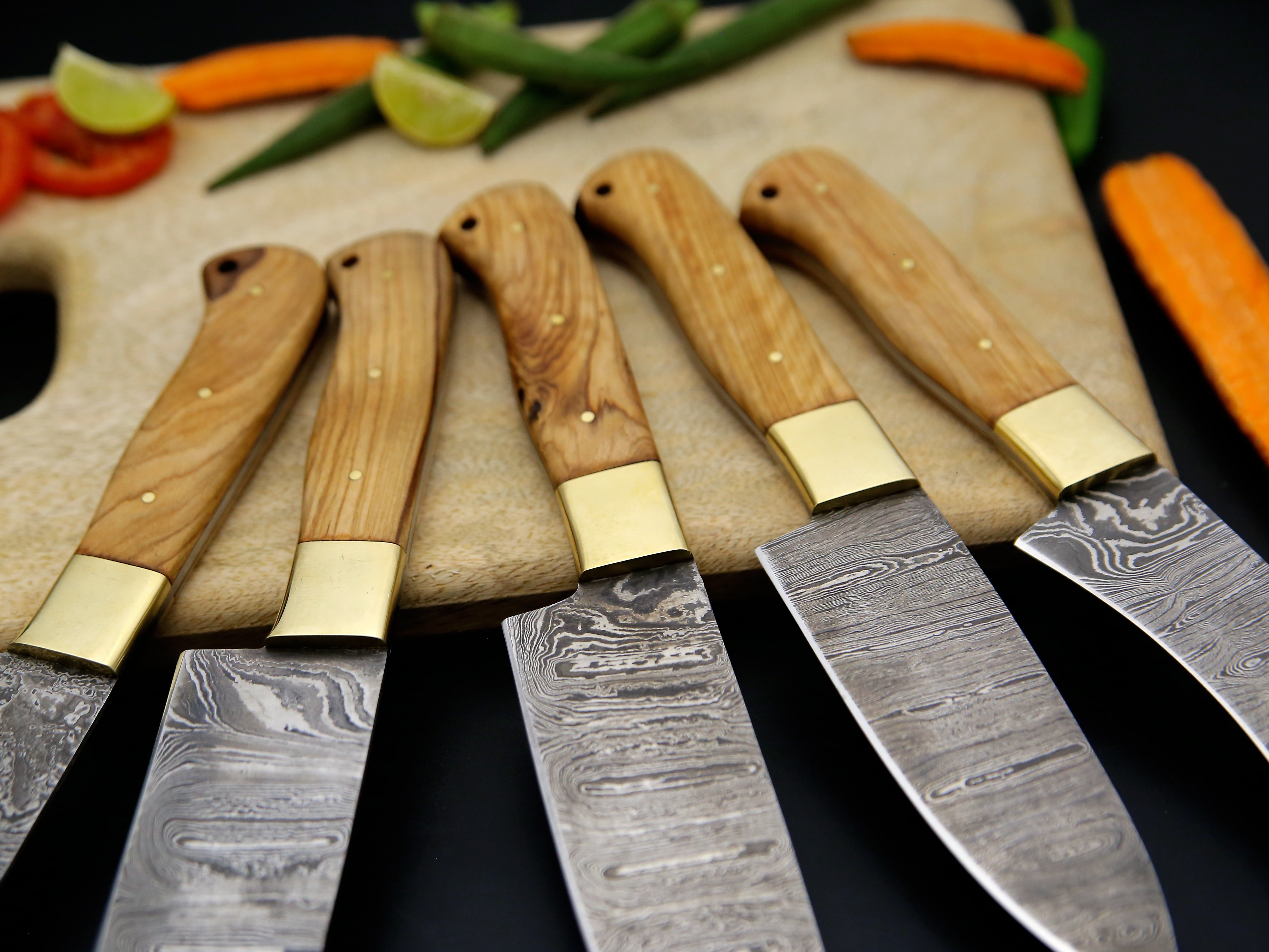 Customized Beautiful Olive wood Handle 5 PCS Damascus Steel Kitchen Chef Knife Sharp cutting edge comes with Leather Roll kit. with Brass Bolster