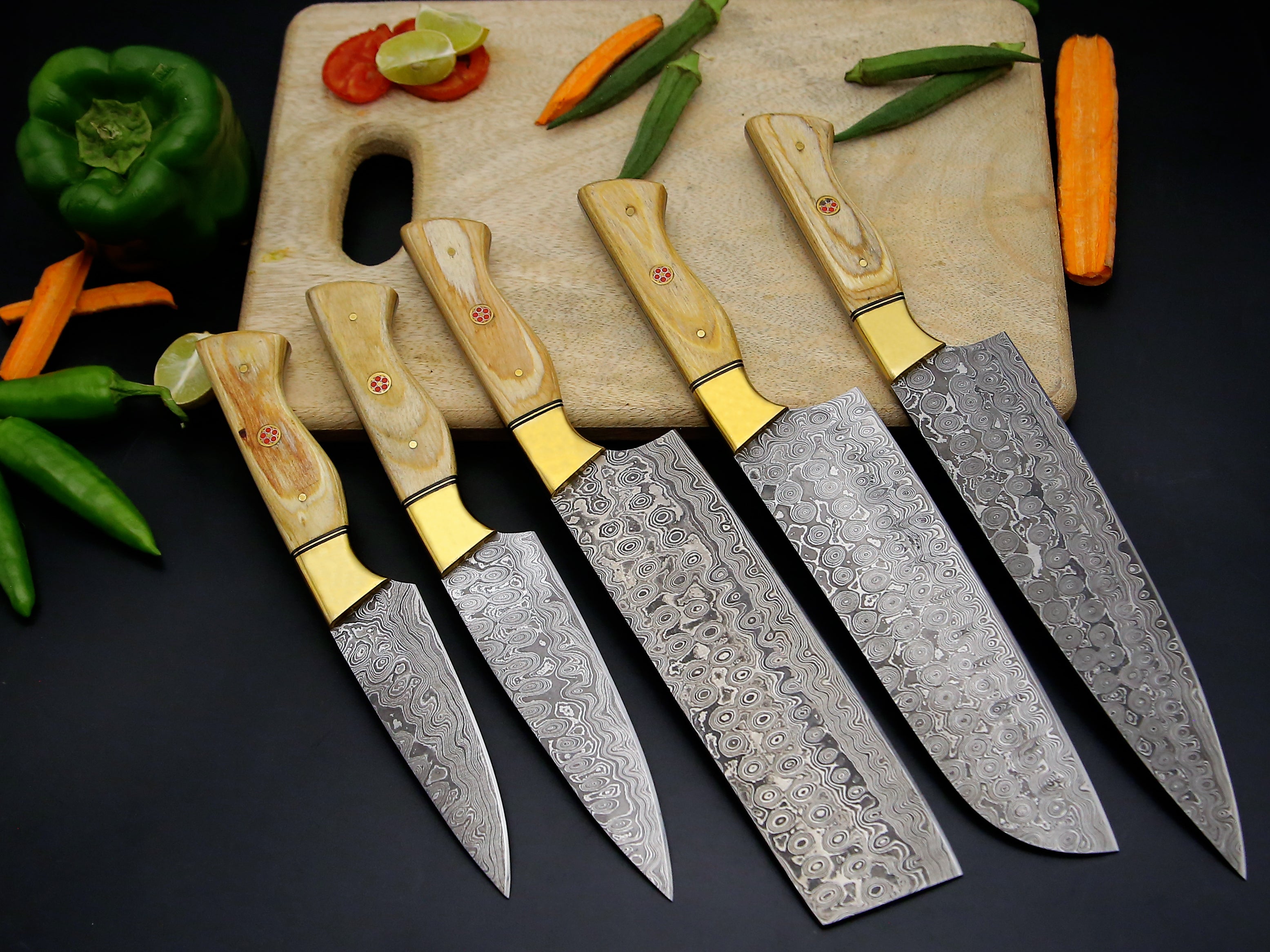 Customized Handmade Damascus Steel Chef knife Wet of 5 PCS with Olive wood Handle Brass Bolster Kitchen Knife with Leather kit