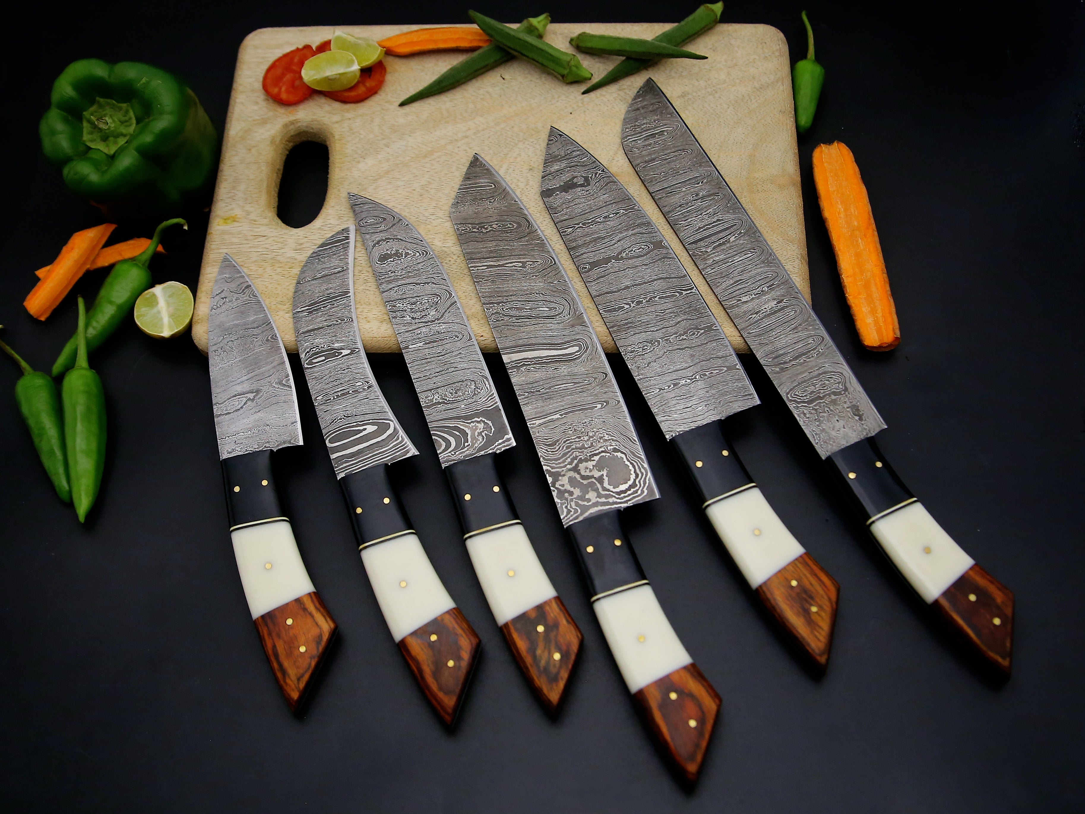 Beautiful 6 PCS Damascus Steel Kitchen Knife set Bone Rosewood Black Horn Handle Chef Knife set with Leather Kit