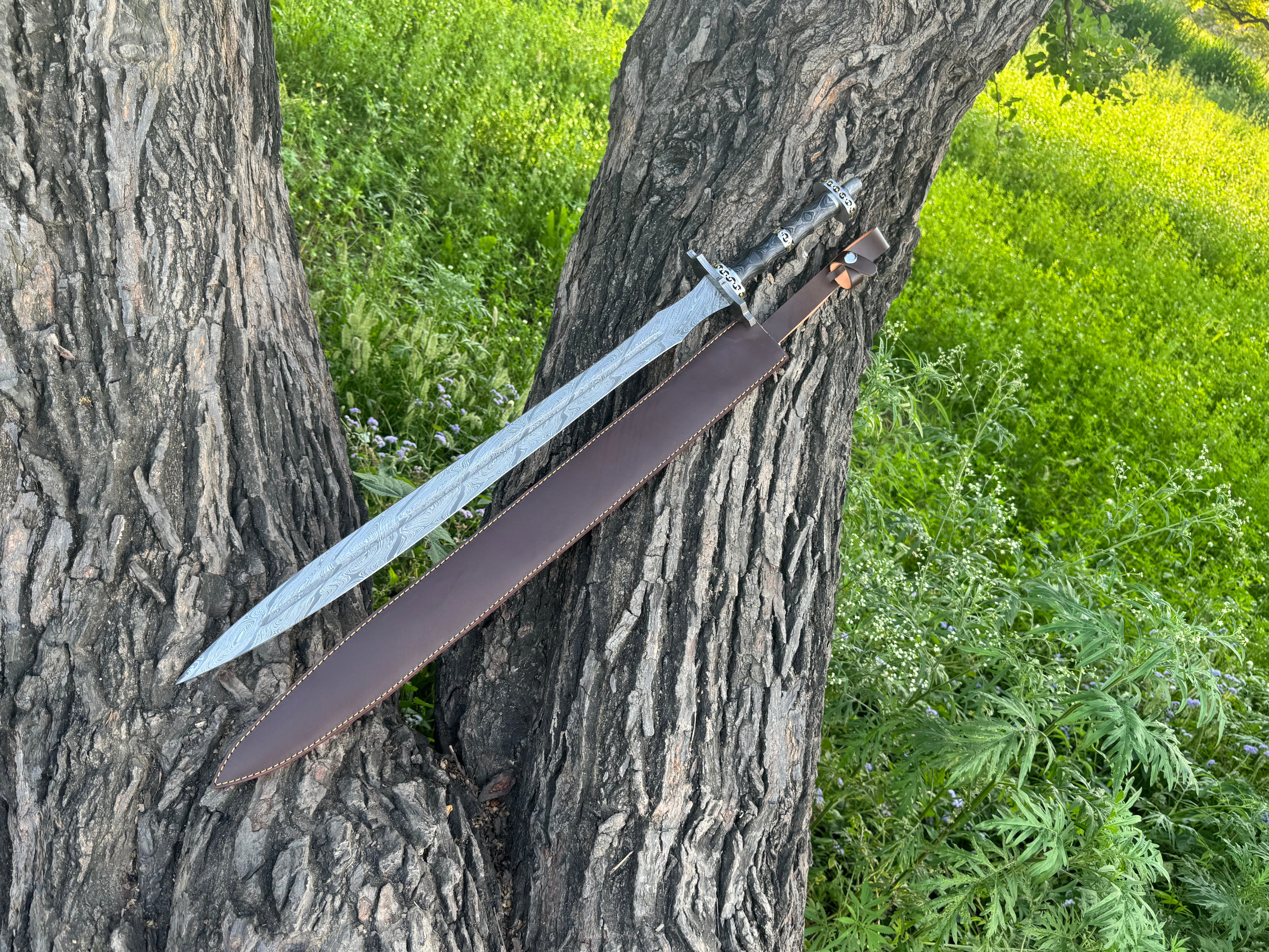 Handmade Raven mark Long Sword Fantasy Sword with Engraved Blade, Medieval Decorative Sword for Display Halloween Gift for Dad