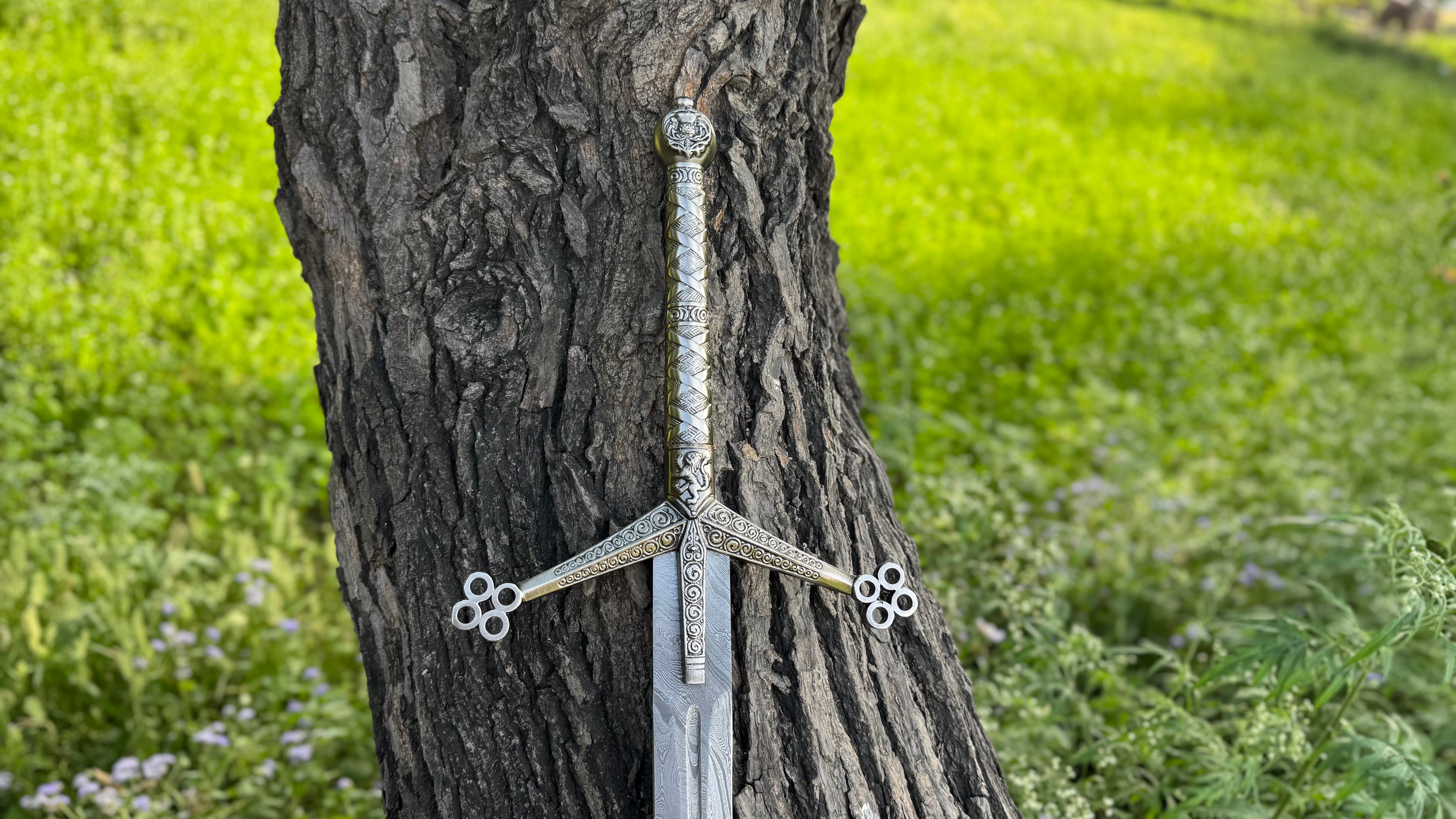 Damascus Steel Scottish Claymore Sword Fantasy Sword with Engraved Blade, Medieval Decorative Sword for Display House warming gift