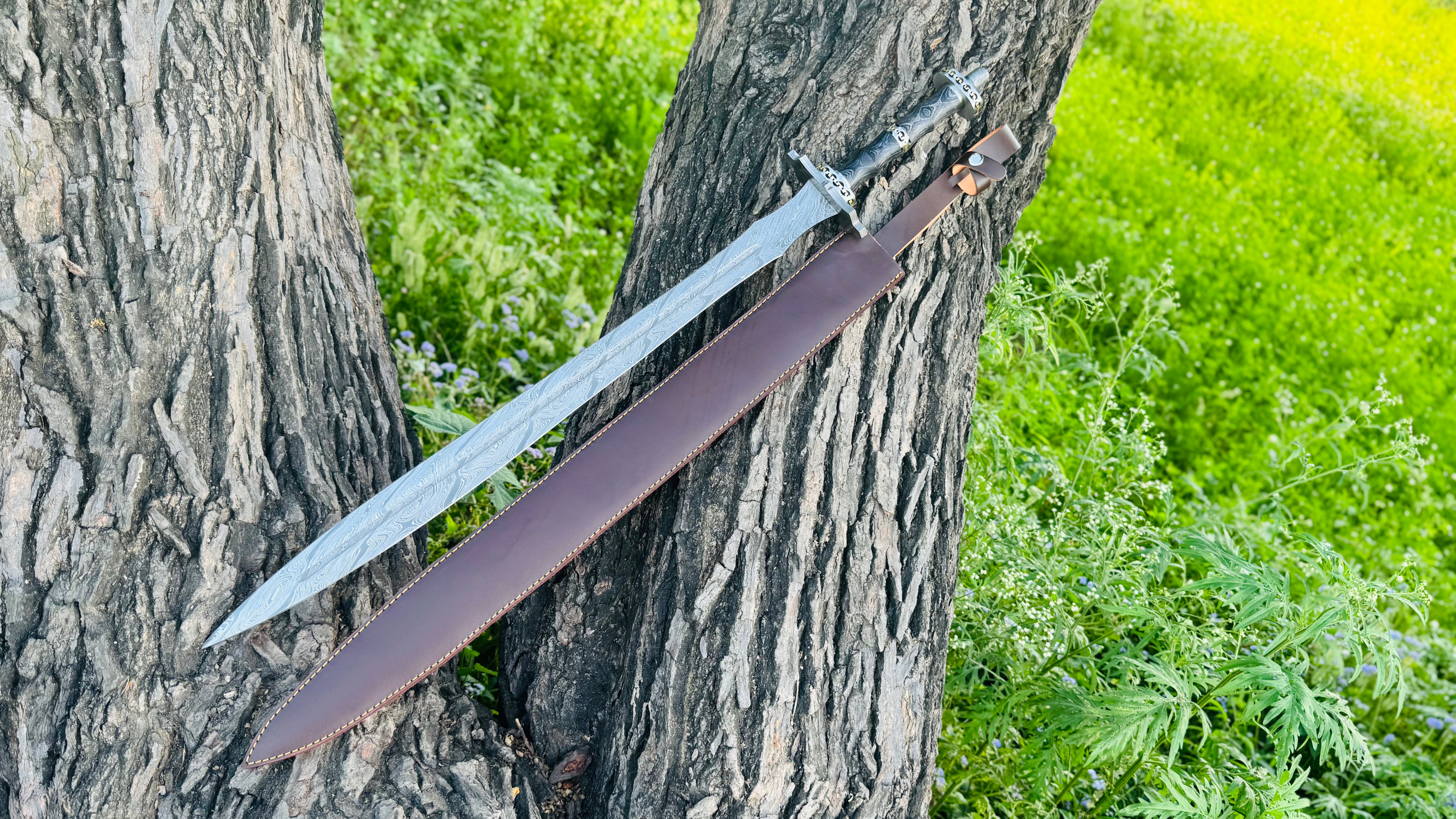 Handmade Raven mark Long Sword Fantasy Sword with Engraved Blade, Medieval Decorative Sword for Display Halloween Gift for Dad