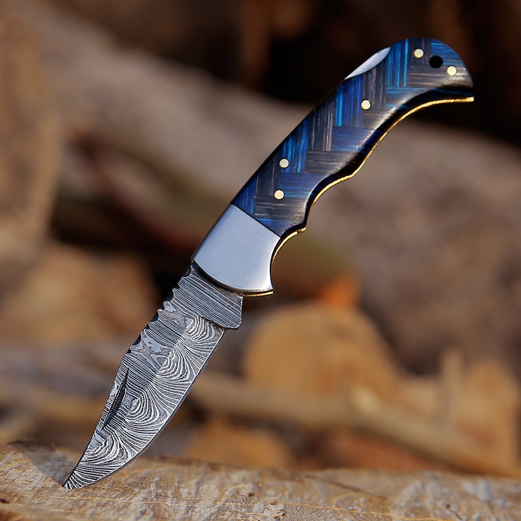 Artisan Damascus Steel Folding Knife – Compact, Durable & Stylish EDC Damascus Knife – Hand-Forged Steel with Ergonomic Handle