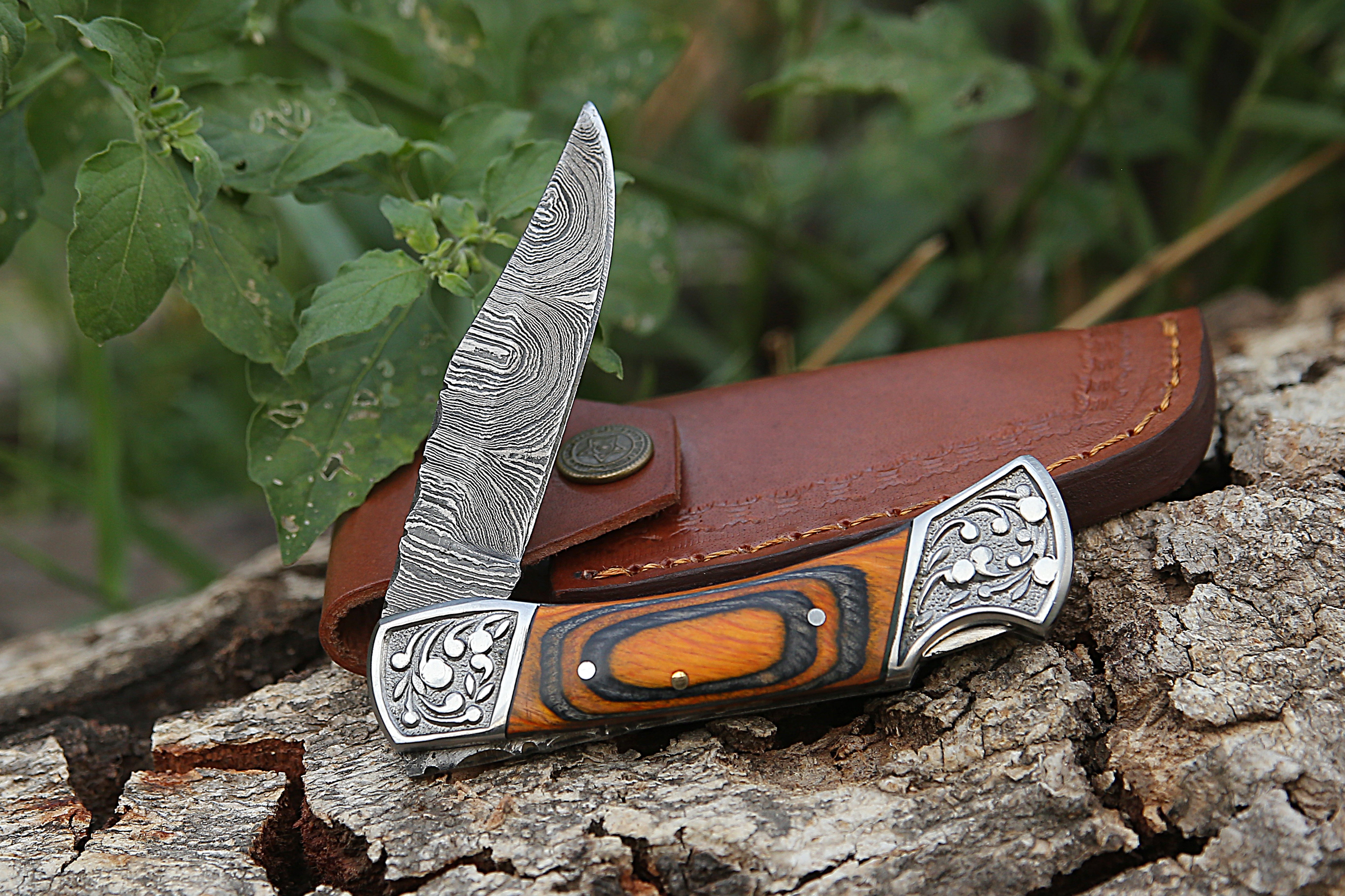 Handmade Authentic Damascus Steel Back Lock EDC Pocket Knife With Orange Grey Dollar Sheet Handle Folding Knife Best Camping Tool hunting Skinner fishing knife with Leather Pouch.