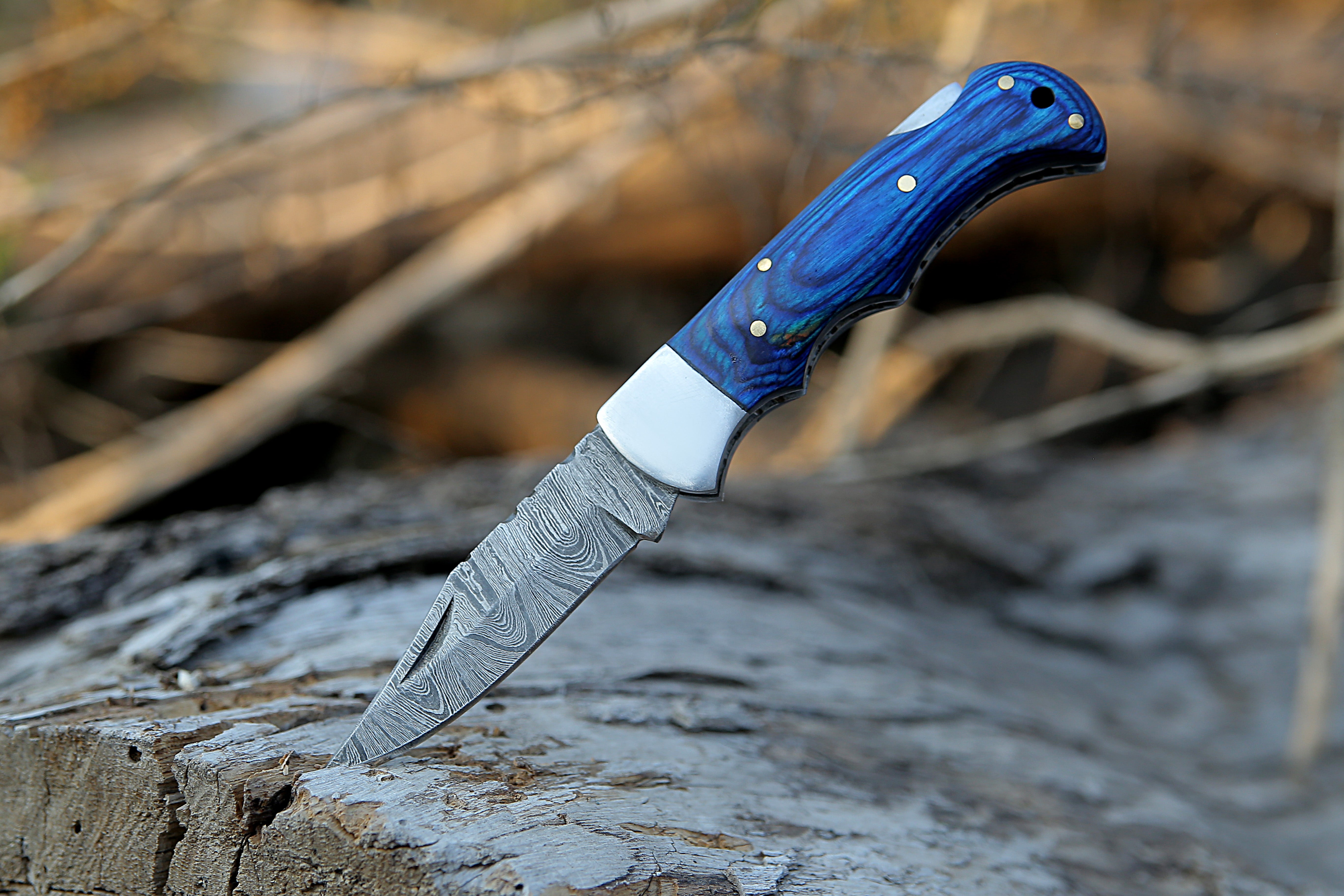Blue Wood Damascus Steel Back Lock Pocket Knife With Stainless Steel Clips Camping Knife Personalized Hunting Knife EDC knife with Leather pouch.