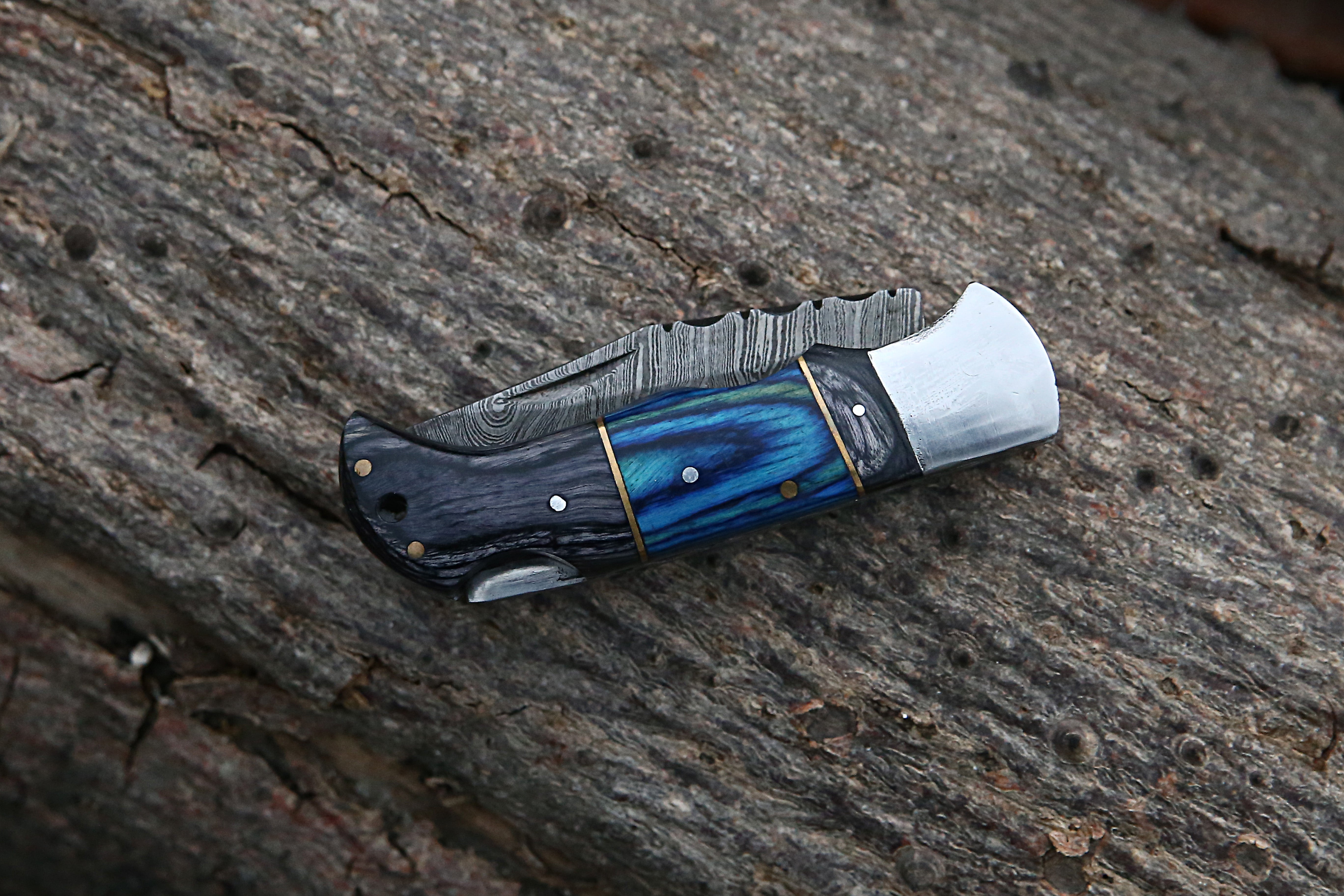 Handle Back Lock Pocket Knife With Leather Pouch