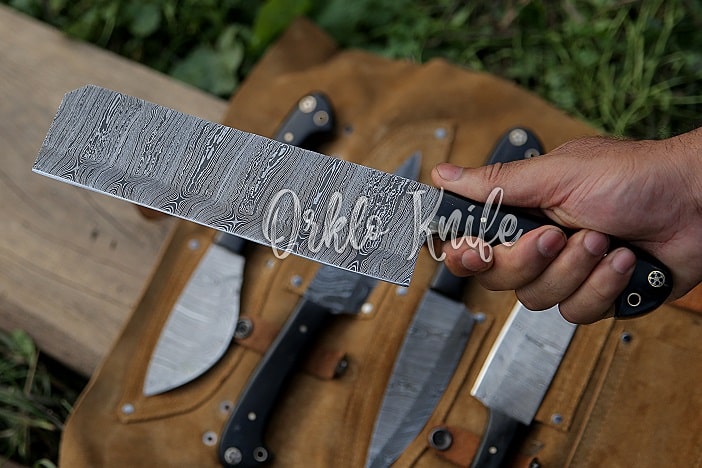 Carbon steel kitchen knives