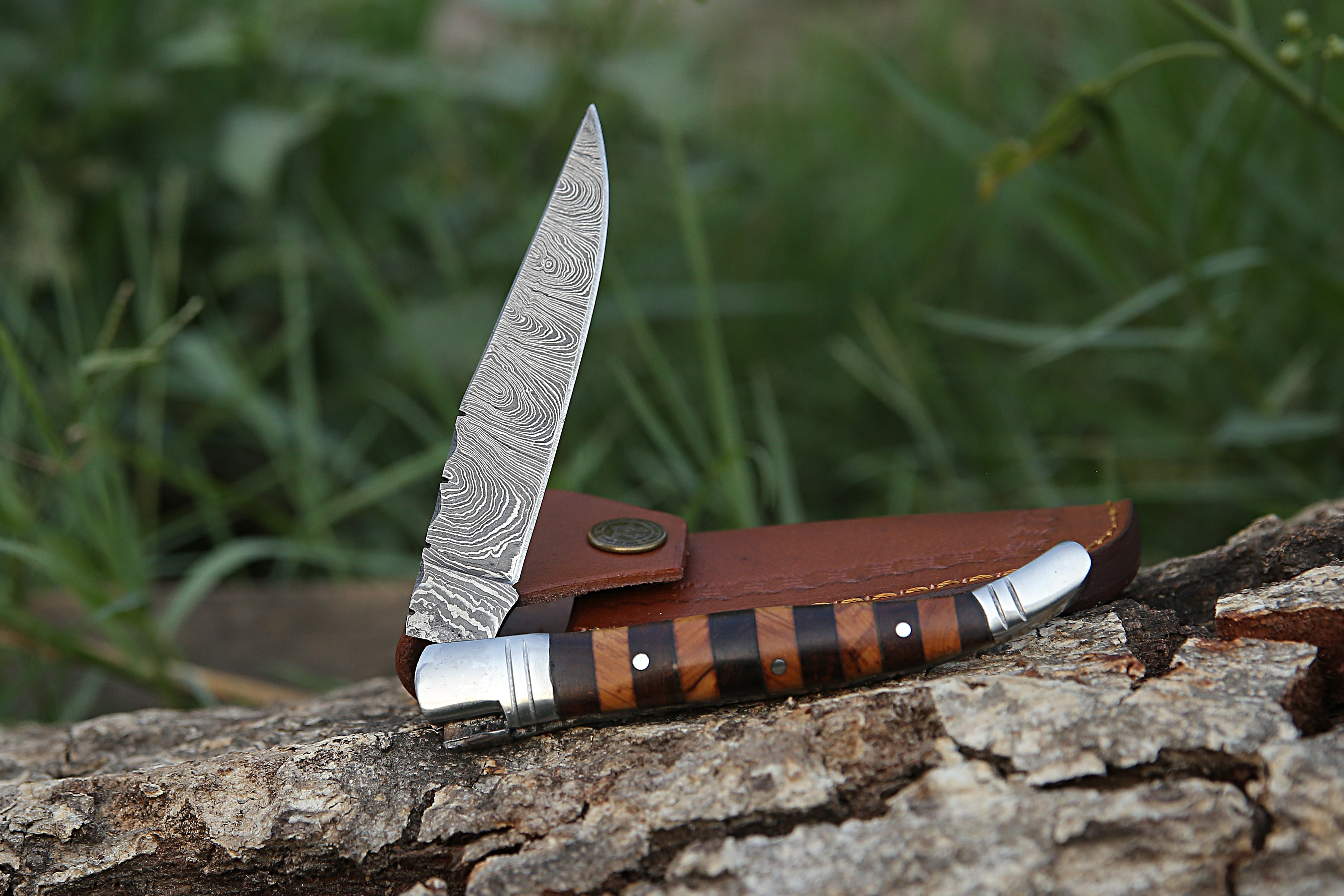Hand Forge Damascus steel Pocket knife With Rose & Olive Wood Handle Steel Clips Folding Knife