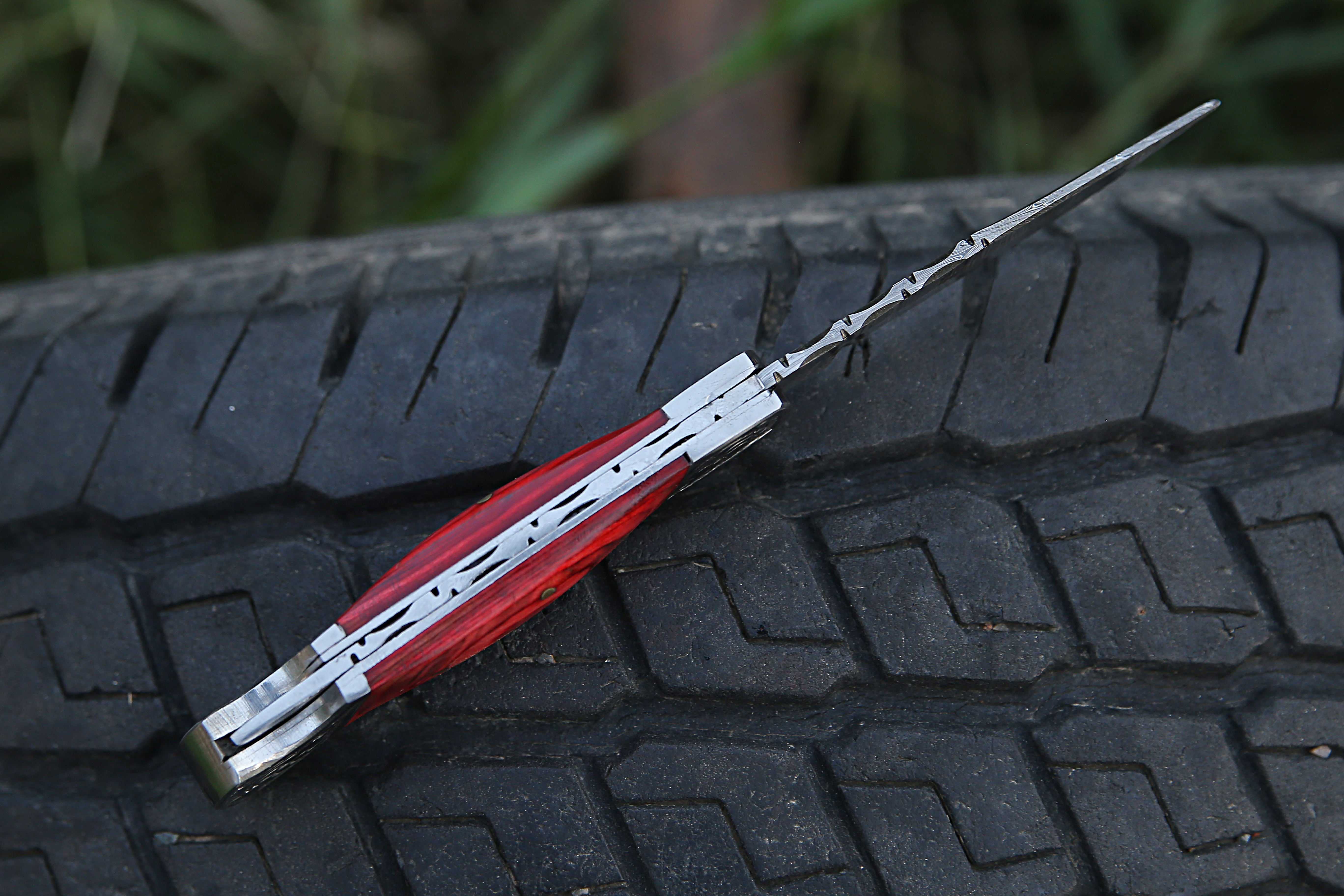 Red Color Dollar Sheet with Engraved Steel Clips Handmade Damascus Steel Back Lock Pocket Knife