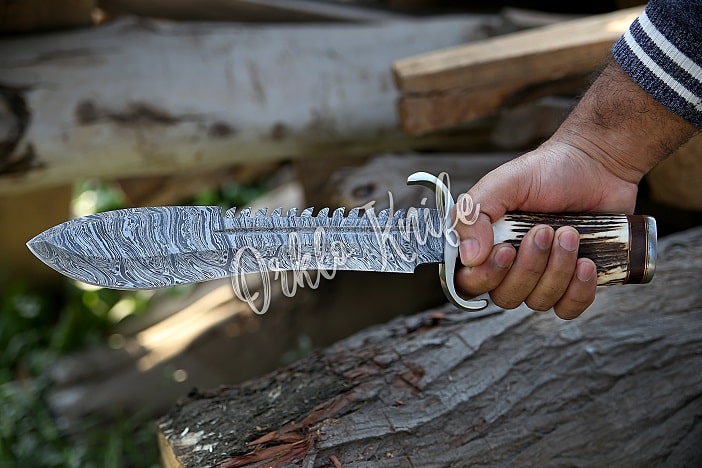 Hunting Knife With Stag Horn Handle