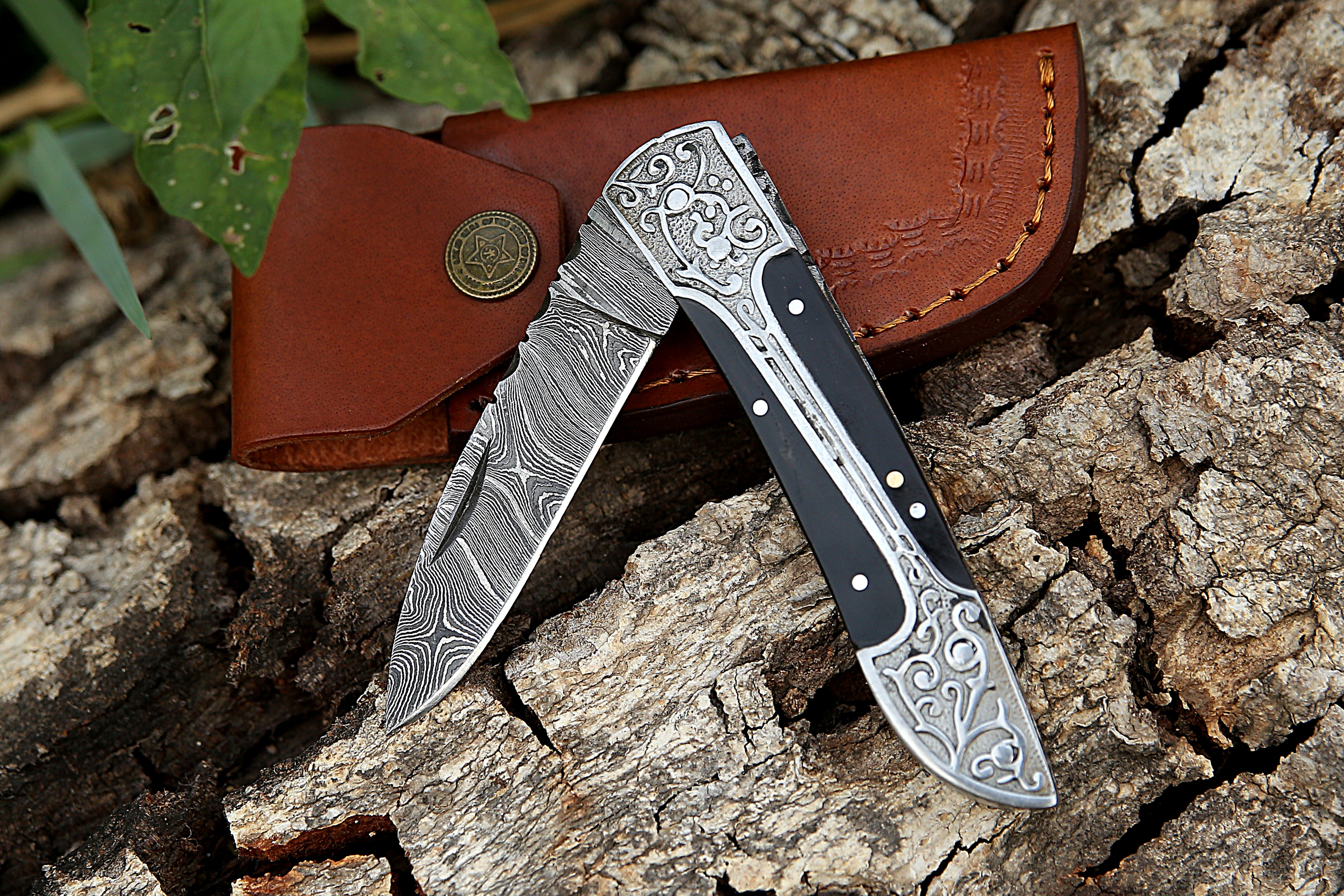 Custom Handmade Razor sharp Personalized Folding Knife Camping Hunting Knife Black Horn handle Folding Knife engraved steel with Leather Pouch