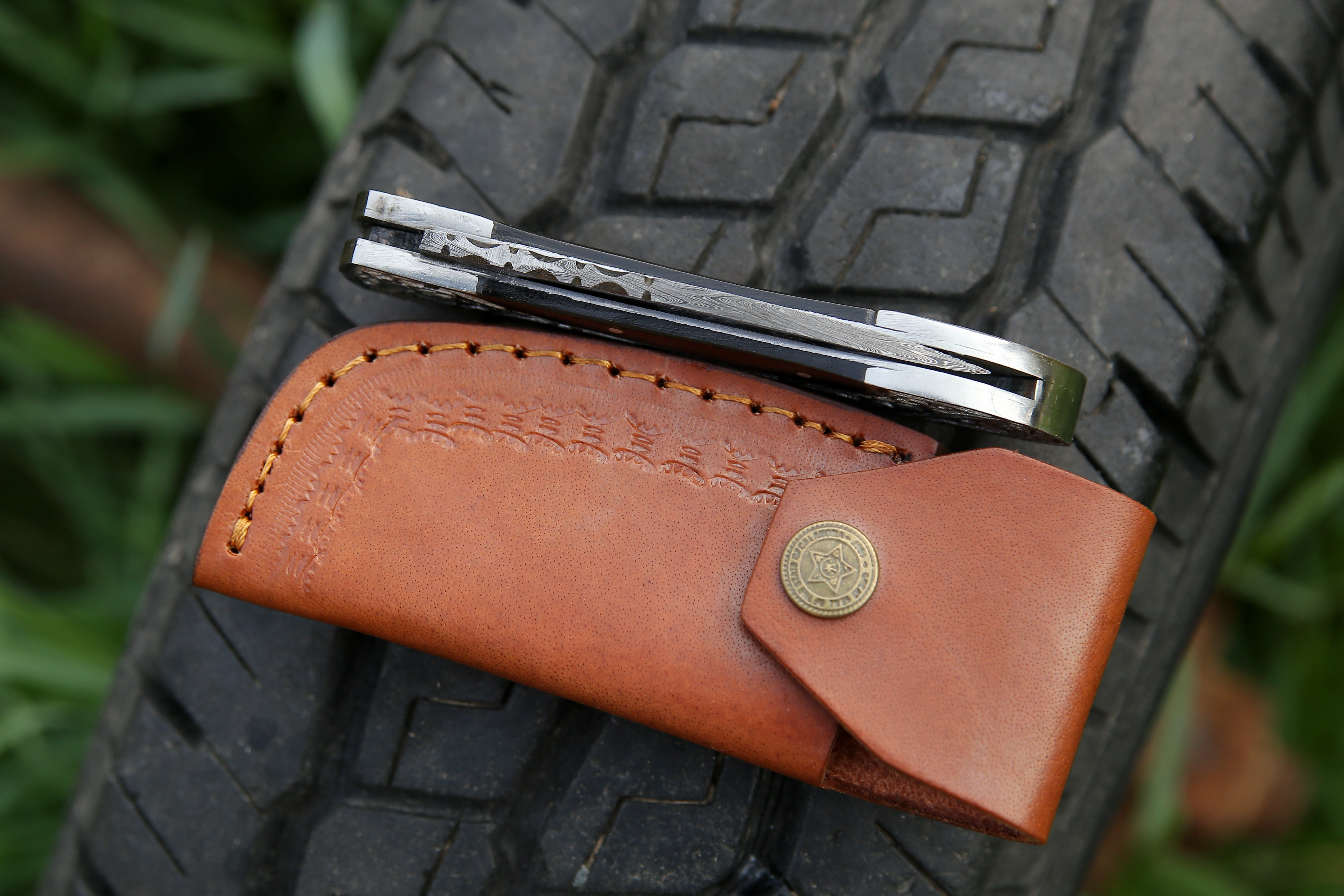 Custom Handmade Razor sharp Personalized Folding Knife Camping Hunting Knife Black Horn handle Folding Knife engraved steel with Leather Pouch