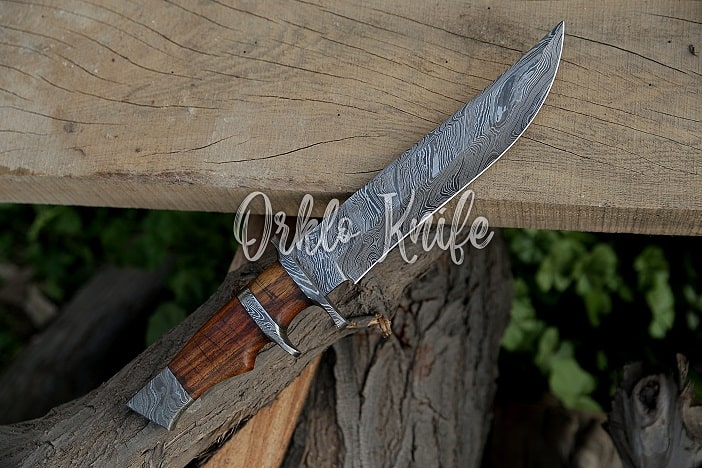 handmade damascus bowie knife