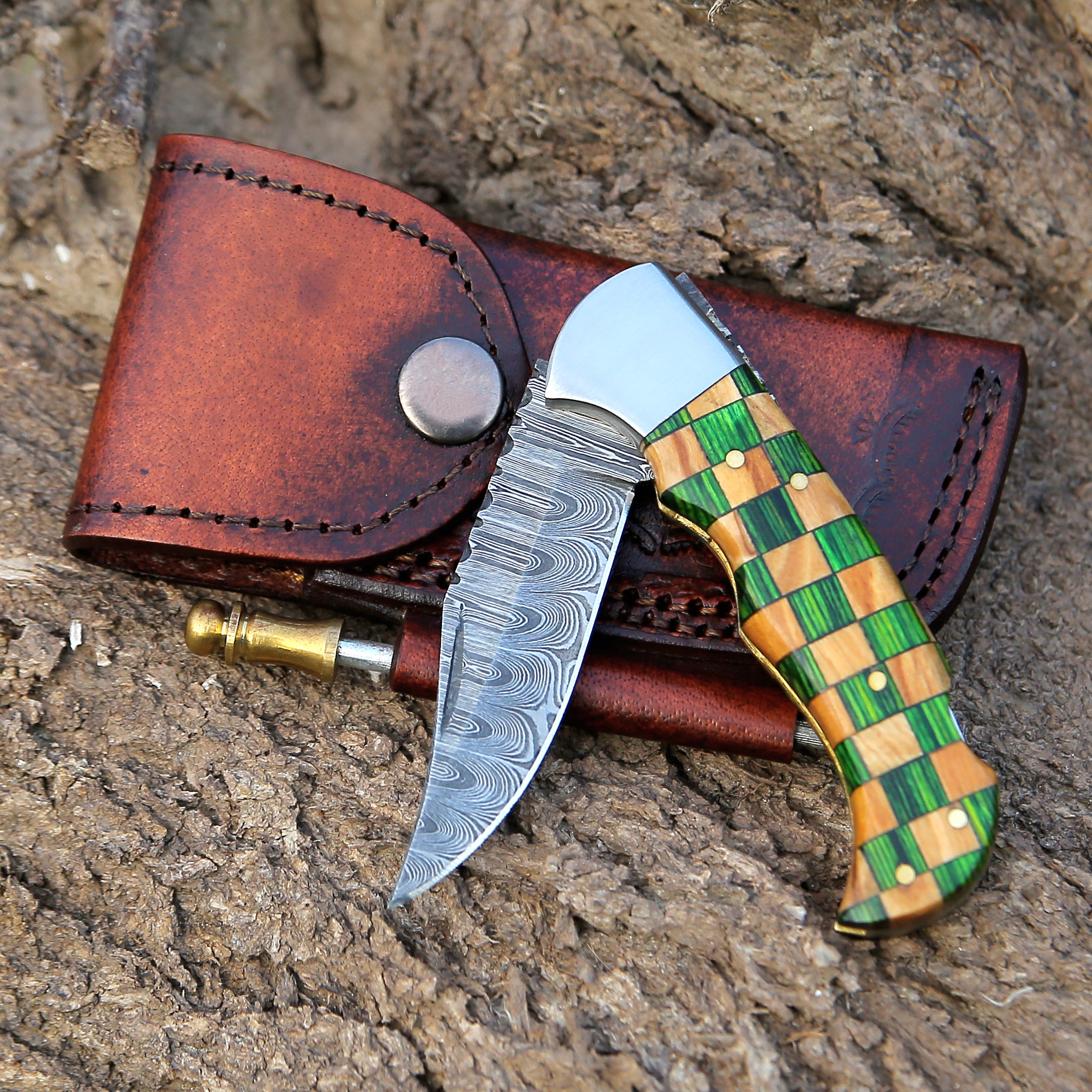 Handmade Damascus Pocket Knife Olivewood & Green wood Handle Folding Knife Best camping EDC Knife Back Lock Hunting Skinner Knife with Leather Pouch