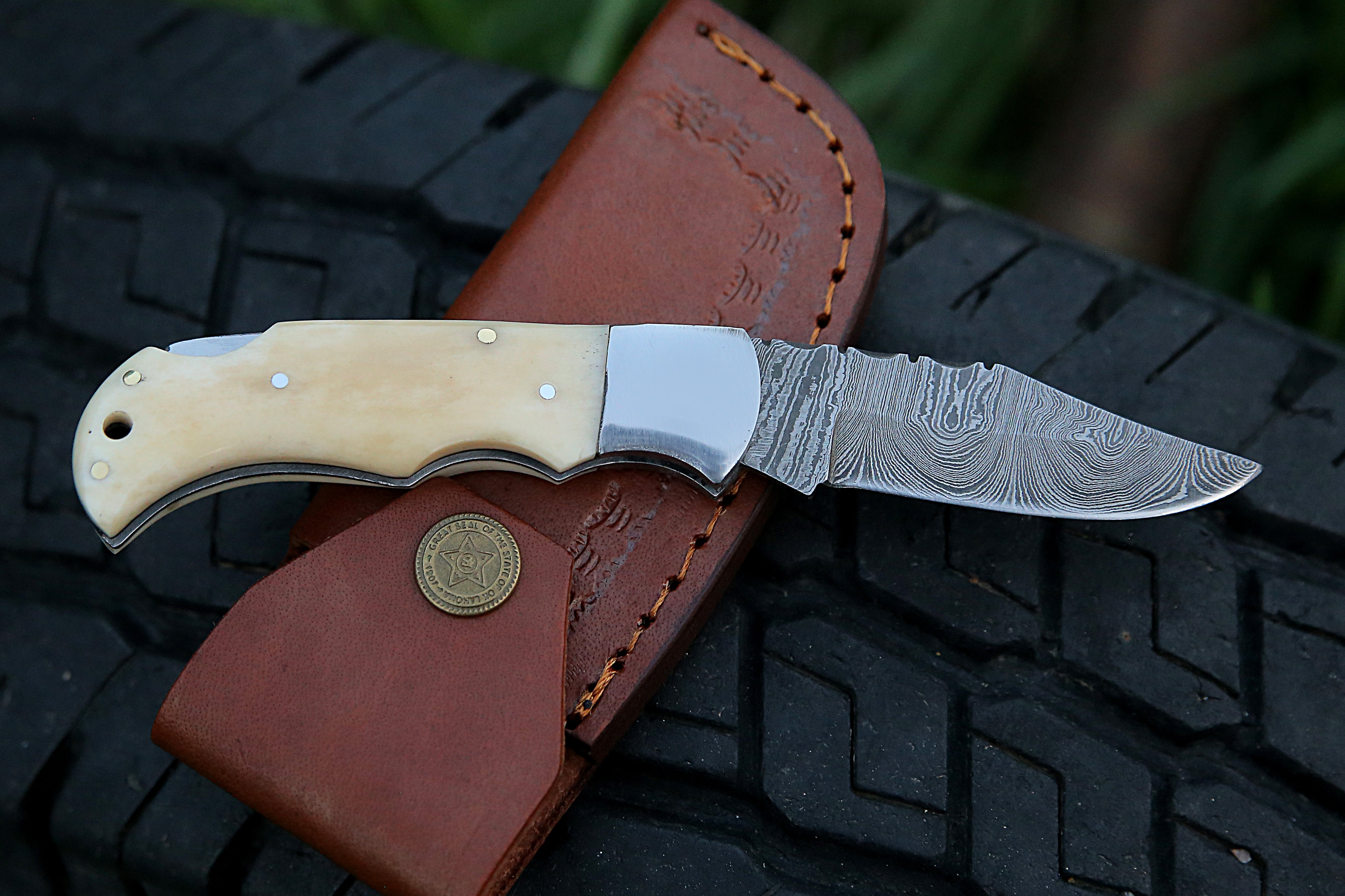 White bone Damascus Steel Back Lock Pocket Knife With Stainless Steel Clips Camping Knife Personalized Hunting Knife EDC knife with Leather pouch.