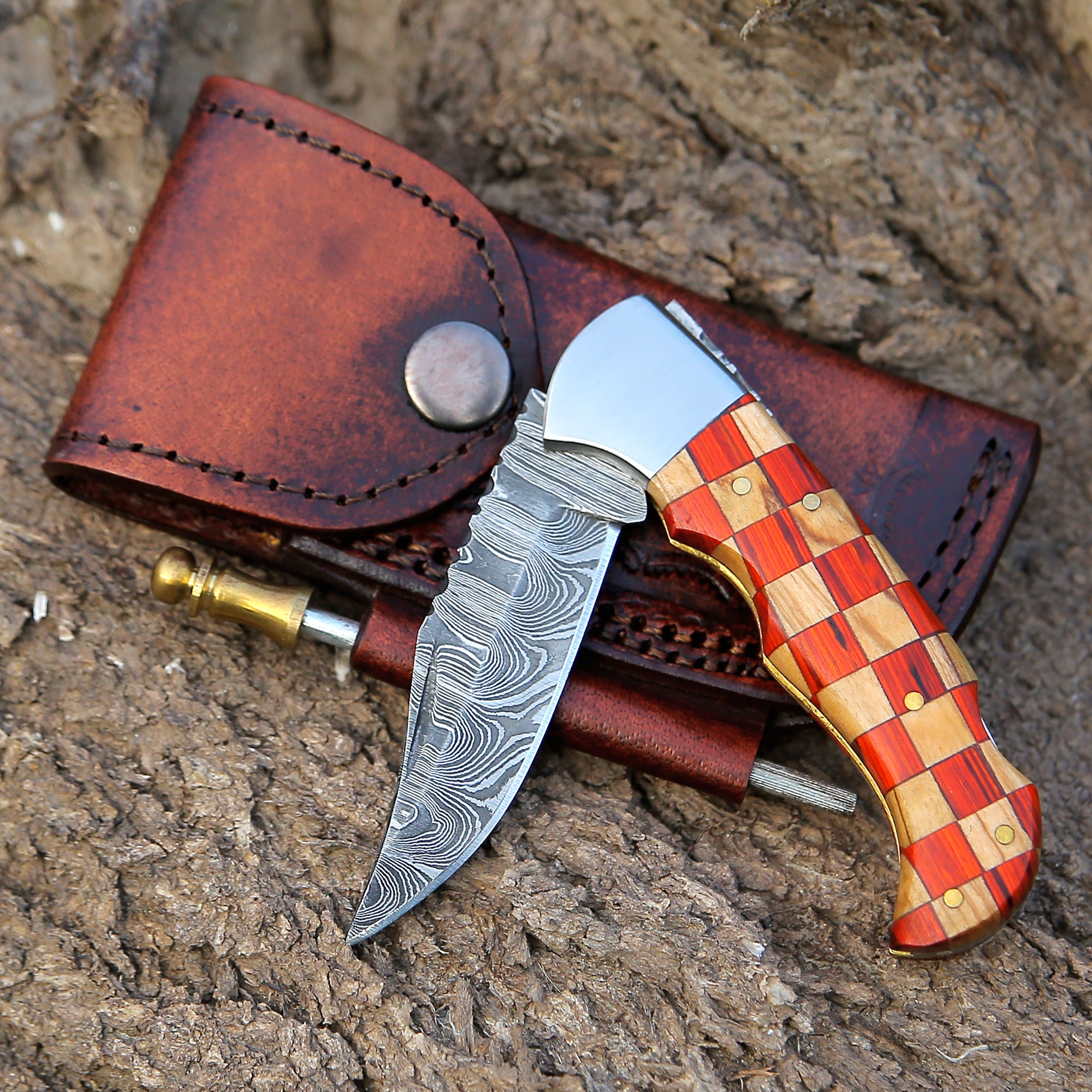 Red wood Handle Damascus Steel Back Lock Pocket Knife With Stainless Steel Clips Camping Knife Personalized Hunting Knife EDC knife with Leather pouch.