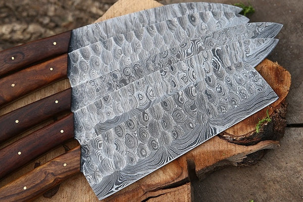 https://www.damascusknifehub.com/cdn/shop/products/best-full-tang-knife_grande.jpg?v=1644839950