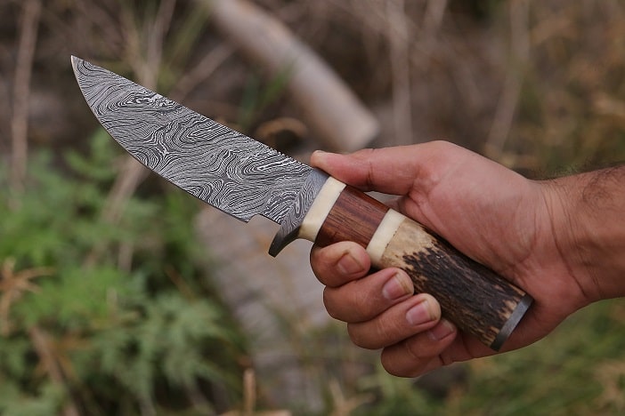 Carbon Damascus Steel Hunting Knife with Stag Horn Handle
